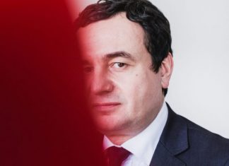 Albin Kurti kritikon hapur BE-në: Harruat pse u krijuat, Serbia na shikon me “dylbi ushtarake”