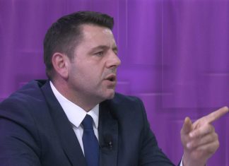 Bekë Berisha i AAK-së kërkon rinumërim total të votave