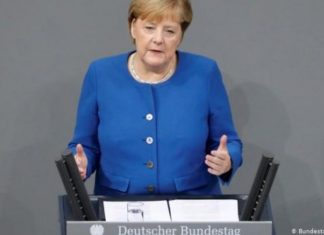 Merkel: Gjasat për vendim unanim në Samit nuk janë të mira