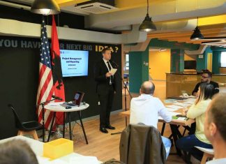 Ambasada e SHBA-ve tregon kush është prioriteti i saj në Shqipëri