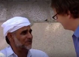 Gazetari i thotë se ka vetëm një grua, ky është reagimi epik i burrit me 17 gra e 84 fëmijë