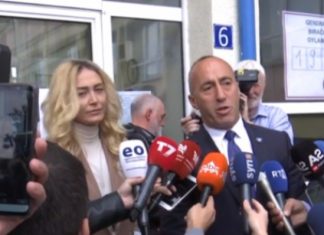 Haradinaj voton së bashku me bashkëshorten