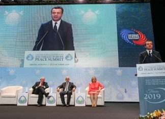 Kurti: Kemi shumë mure të vogla që na ndajnë
