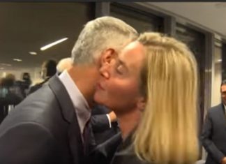 Vuçiqi e ngacmon Thaçin në Bruksel: Hashim, Federica më së shumti ka dëshirë të përqafohet me ty