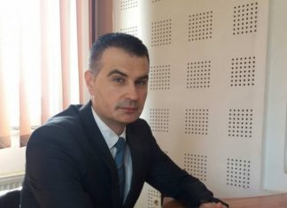 Veselinoviq nga Lista Serbe: Alergjia nga zarfet, shfaqje e orkestruar për t’i vjedhur votat serbe