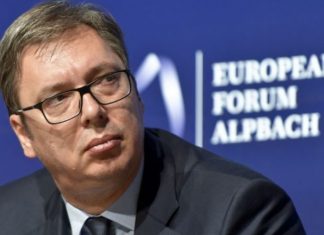 Vuçiq: Ata të na heqin taksën, ne ta njohim Kosovën, kjo është një tallje