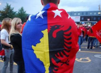Pothuajse 75 për qind e shqiptarëve duan bashkimin Kosovë-Shqipëri, anulohet publikimi i studimit (FOTO)