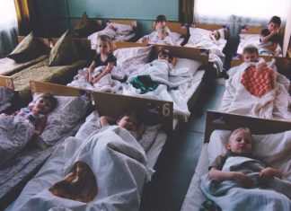 Arsyeja prekëse, përse bebet në jetimore nuk qajnë?