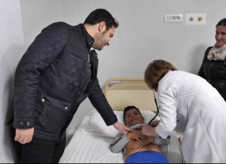 Elvis Naçi zyrtarizon blerjen e spitalit: 5 mijë jetimë do të marrin trajtim falas