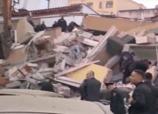 Thumanë, vajza e vogël bërtet nën gërmadha: Babi, babi më ndihmo