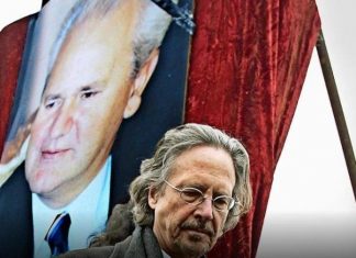 Handke kërcënon me çekan, e quan Millosheviçin mbrojtës të Jugosllavisë