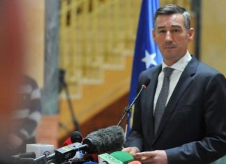 Veseli: Asnjë deputet i PDK nuk voton qeveri të mashtrimeve, kërkojmë zgjedhje pas pandemisë