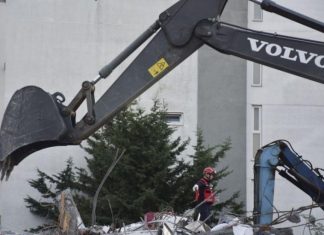 Zyrtarisht ka përfunduar kërkimi i të humburve nën rrënoja, ky është numri përfundimtar i viktimave