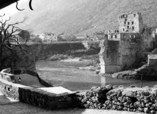 26 vjet më parë, kur serbët bombardonin dhe urën e Sulejmanit të Madhërishëm (VIDEO)