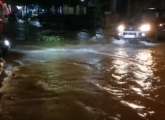 Reshjet e dendura të shiut përmbysin rrugët e Durrësit, ja pamjet (VIDEO)