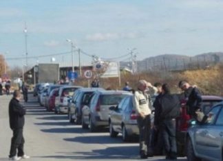 Bashkatdhetarët nisen drejt Kosovës, pritje deri në tri orë në pikat kufitare