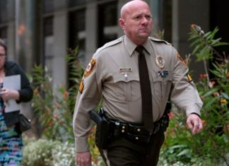 Kërkoi 23 herë të ngrihet në detyrë por refuzohet, dëmshpërblehet me 20 milionë dollarë për këtë arsye