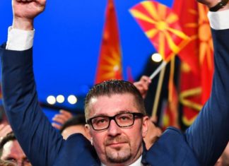 Mickoski: Nëse vijmë në pushtet, do të hetojmë se kush e ndihmoi Gruevskin të arratiset