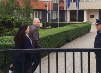Rexhepi i LDK-së: S’e shkarkojmë Konjufcën, Vjosa Osmani e ka përkrahjen e deputetëve të LDK-së