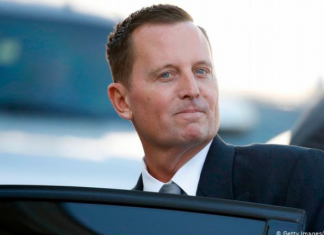 Deputeti zviceran Wermuth: Grenell e trajton Kosovën si koloni