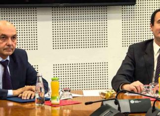 Mësohet ora dhe vendi se ku do të takohen Mustafa e Kurti