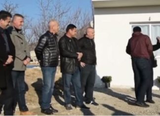 U rindërtua nga këngëtarja Rita Ora, 6 anëtarët e familjes Sala hyjnë në shtëpinë e re