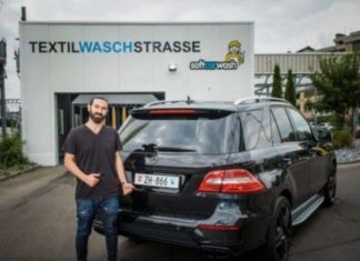 Ky është shqiptari që jeton në Zvicër e që pagoi 36 mijë franga për targat e makinës