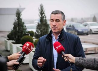 Kadri Veseli përplaset me njeriun e Trumpit: Albini është rrenc