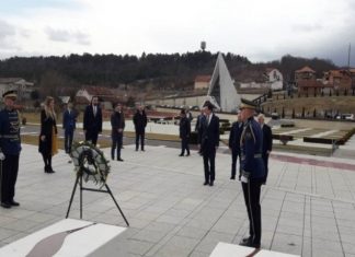 Kurti në Prekaz: Liria i ka rrënjët te dëshmorët