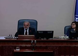 Talat Xhaferi: Seanca do të vazhdojë deri në shpërndarjen e Kuvendit