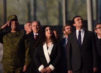 Kurti dhe Osmani bëjnë homazhe në Prekaz