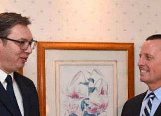 Grenell takohet me Vuçiçin në Gjermani, bisedojnë për Kosovën
