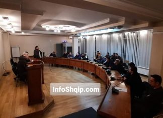 Dibra ndër qytetet më të prekura nga koronavirusi, ja vendimet që u morën në mbledhjen e jashtëzakonshme të institucioneve vendore (FOTO)