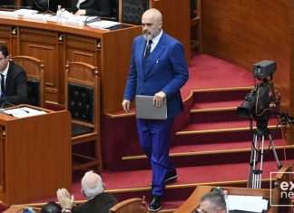 Palidhja e Ramës me “pulat e Ballit”, si e fyen dhe Mit’hat Frashërin e nderuar prej tij