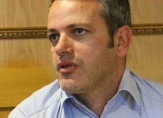 Paralajmëron Gashi: Nëse nuk hiqet taksa, SHBA mund t’i vendosë sanksione Kosovës