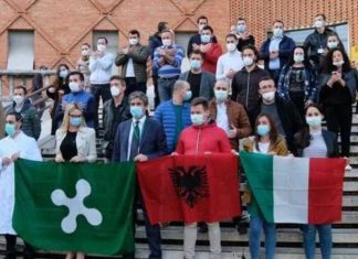 Gjoba nga 500 euro mjekëve dhe infermierëve shqiptarë që shkuan në Itali
