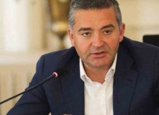 Ministri i Turizmit i Shqipërisë: Qershori do t’i gjejë të hapur kufijtë me Kosovën