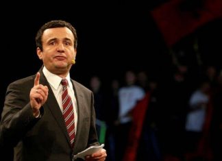 Megjithatë, Vetëvendosje i kandidon për deputetë Albin Kurtin dhe Albulena Haxhiun