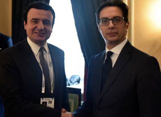 Pendarovski telefonatë me Kurtin, ja çfarë biseduan