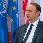 Afrim Gashi para fillimit të takimit të liderëve: Qëndrojmë 100% pas proceseve integruese të vendit