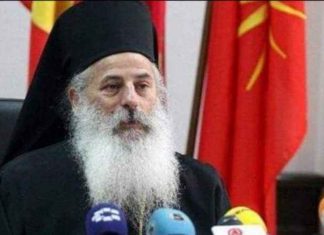 Priftërinjtë kundër karantinës: Të infektuarit janë nga iftaret e mbyllyra, varrezat tona janë në hapësira të hapura
