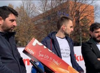 Aktivisti i AAK-së që i hodhi “Plazma” Albin Kurtit, bëhet Zëvendësministër i Arsimit në Qeverinë Hoti