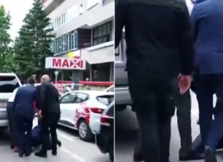 Qytetari bie në gjunjë dhe ia puth këmbët Albin Kurtit (VIDEO)