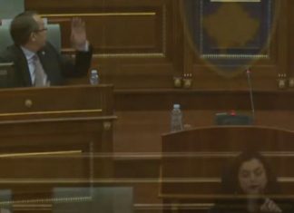 Kosovë, kryeparlamentarja Osmani nuk i’a jep fjalën kryeministrit Hoti