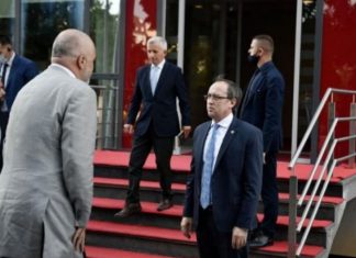 Vizita e parë zyrtare që pas marrjes së detyrës, kryeministri i Kosovës në Tiranë, ja axhenda
