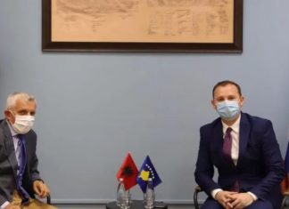 Prishtina tërhiqet: Hyrjet nga Shqipëria, pa test COVID
