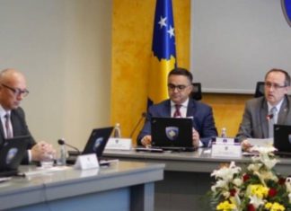 Zëvendëskryeministri serb i Kosovës, Rakiq përshëndet Hotin dhe ministrat në gjuhën shqipe (VIDEO)