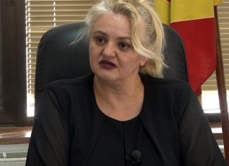 Naumovska: Presim prolongim të fillimit të vitit shkollor