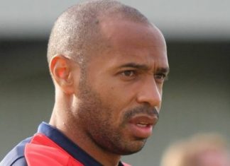 Thierry Henry shumë afër të emërohet trajner ri i Barcelonës