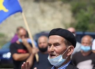 Banorët nga Karaçeva: Stop xhandarmerisë serbe, këto janë tokat tona